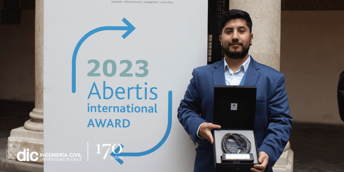 Egresado Gabriel Nova, gana premio ABERTIS nacional e internacional sobre movilidad sostenible