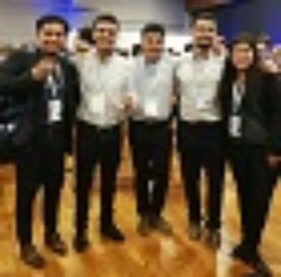 Estudiantes de Ingeniería Civil Congreso de Latinoamericano.