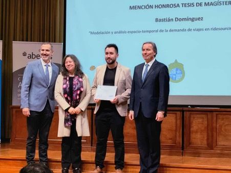 Premiación Premio Abertis, Ricardo Giesen, Marcela Munizaga, Bastián Dominguez, Andrés Barberis.