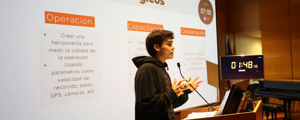 Manuel Diaz, explicando los pilares estratégicos.